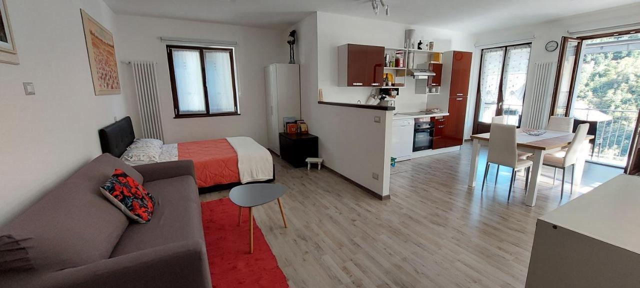 Iris Home Camblione Dış mekan fotoğraf