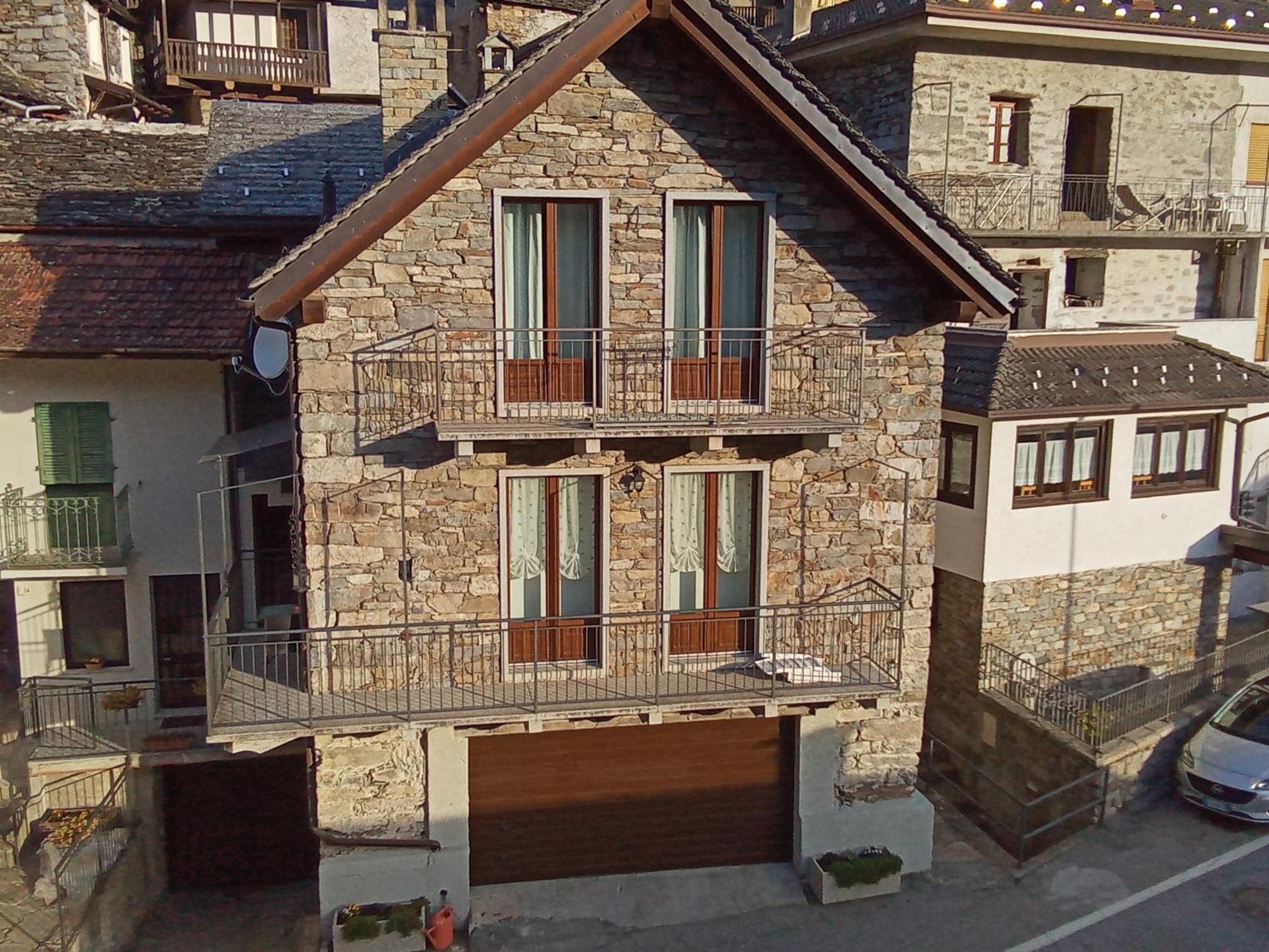 Iris Home Camblione Oda fotoğraf